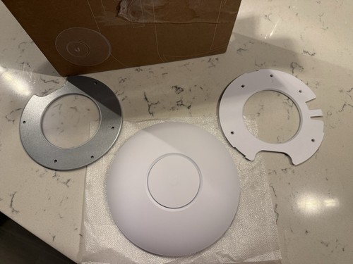 New Open Box Ubiquiti Networks UniFi AP AC Pro UAP-AC-PRO Access Point