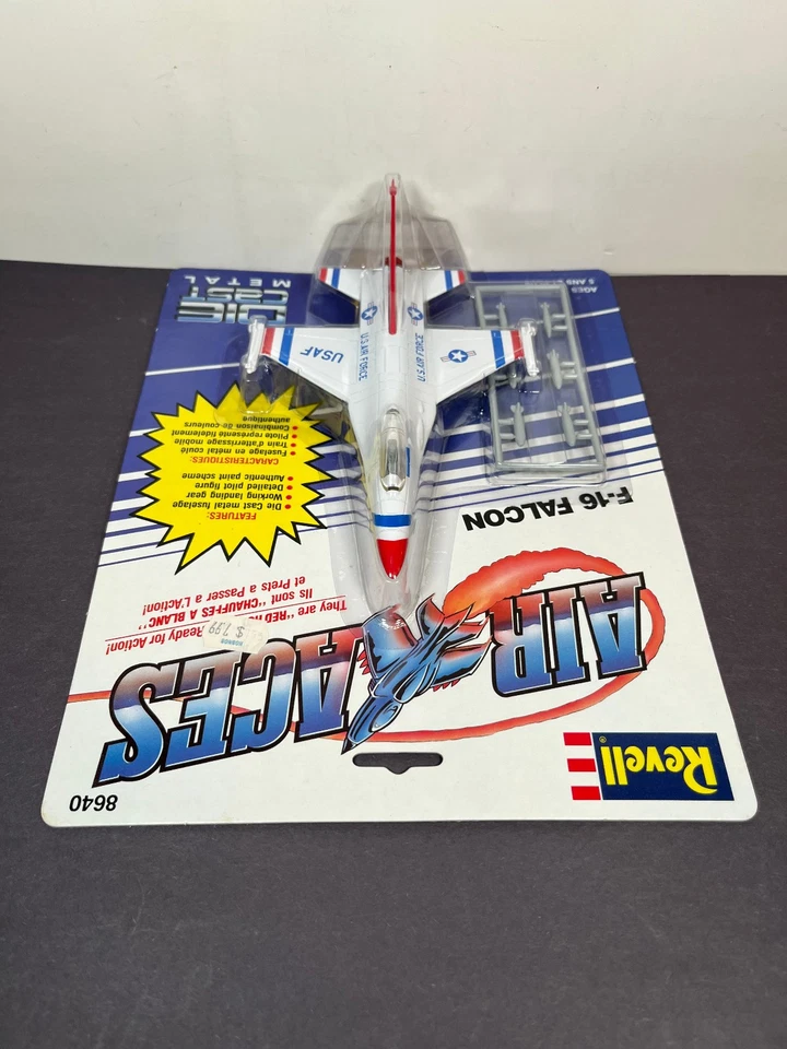 Revell Air Aces F-16 FALCON Fighter Jet Die-cast 8640 Vintage 1990 - Image 4 of 4