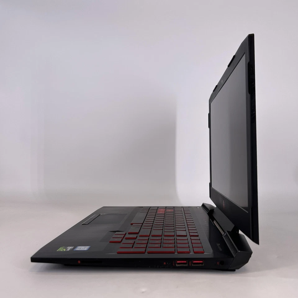 HP Omen 15 FHD i7-7700HQ 2.80GHz 24GB 512GB SSD/1TB HDD NVIDIA GTX 1050 Ti Good - Image 4 of 4