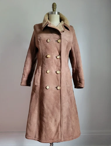 VTG CALIFORNIAN FEATHERWEIGHT SPRING LAMB SHEARLING DOUBLE BREASTED COAT