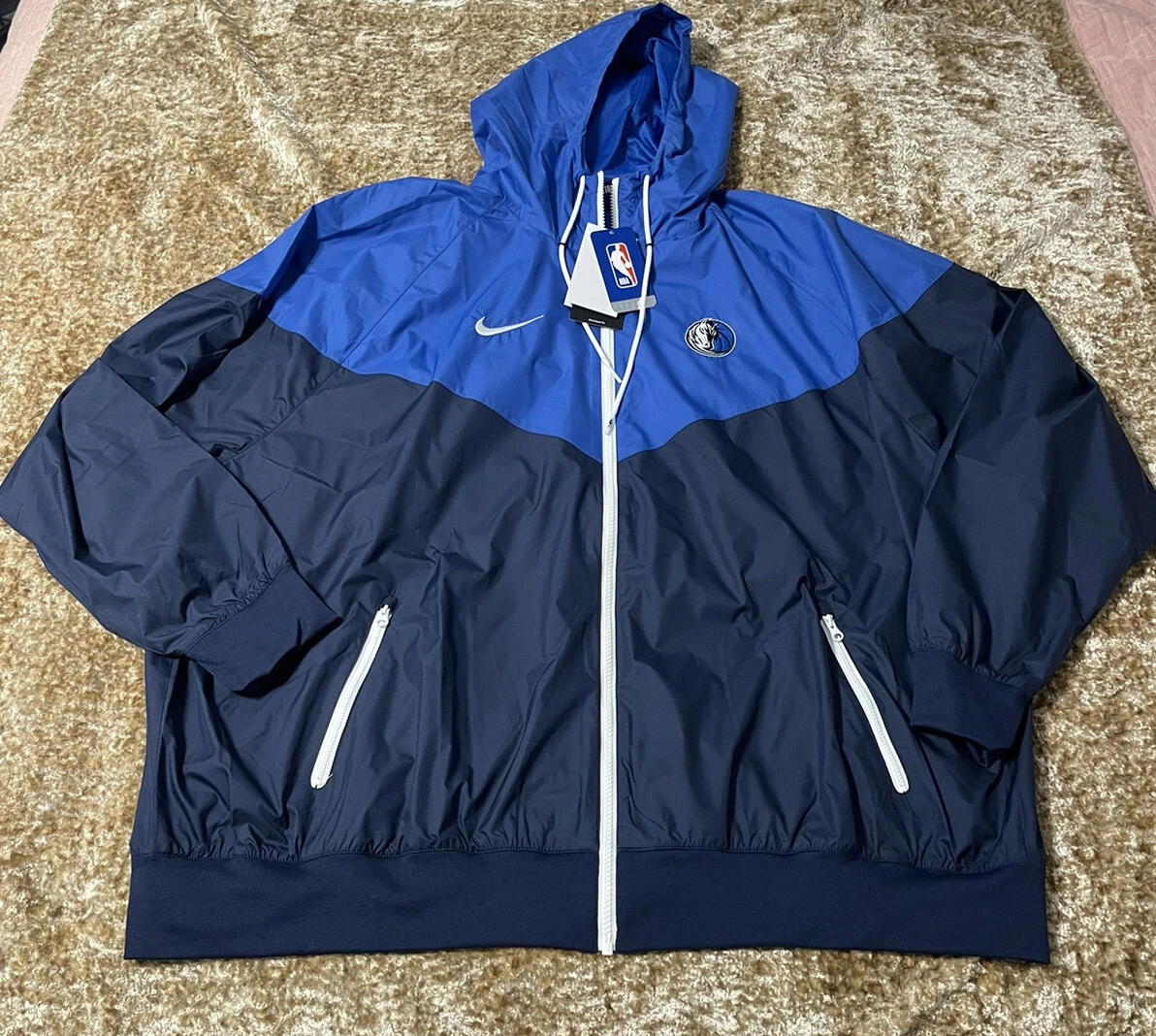 Dallas Mavericks Courtside Men's Nike NBA Pullover Fleece Hoodie