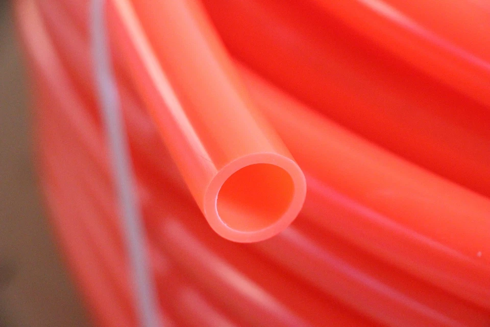EFIELD 3/4" x 100ft B Red Pex B Tubing/Pipe For Potable Water With A Pipe Cutter - Image 3 of 4