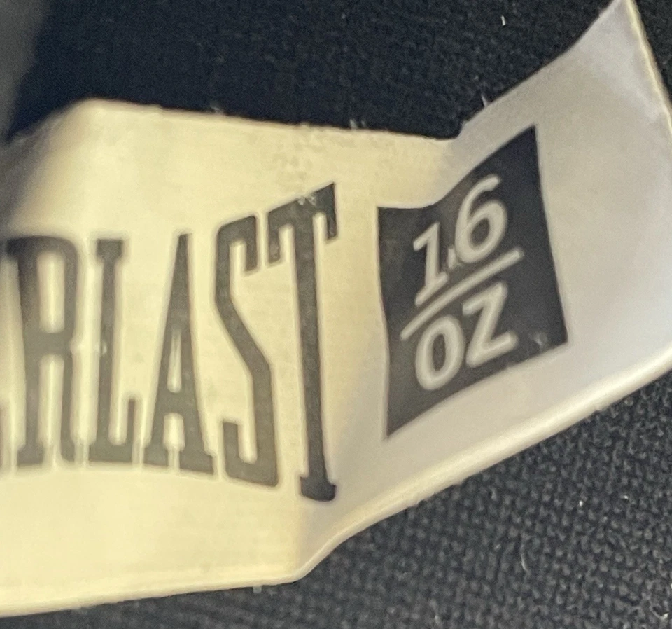 Mixed Lot Boxing Gear TITLE Headgear, Groin Protect, EVERLAST Gloves & Mitts, UB - Image 3 of 4