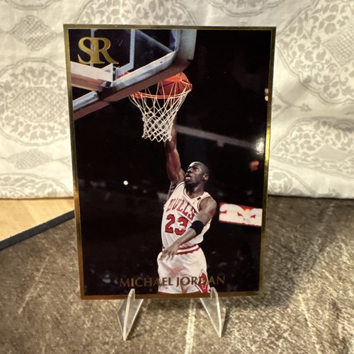 Michael Jordan Chicago Bulls 1992 Sports Report Gold Border Dunking #23 NM
