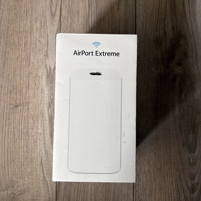 Apple AirPort Extreme A1521 3-Port Gigabit Wi-Fi 802.11 AC Router ME918LL/A