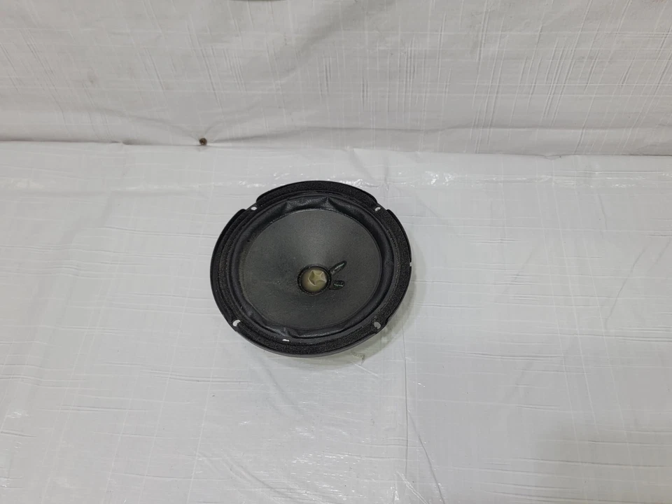 1998-1999 Audi A6 передний левый водитель или правая пассажирская дверь динамик 4B0-035-411A - Изображение 3 из 4