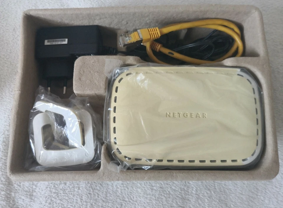 NETGEAR DM111PBL ADSL2+ Netzwerkmodem AnnexB mit 1xRJ45 10/100 Mbit/s Netzwerkan - Bild 2 von 2