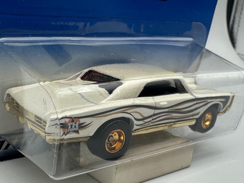 Hot Wheels 2000 Treasure Hunt '67 Pontiac GTO, White, 1:64, NIB - Picture 4 of 11