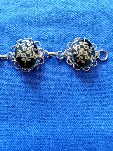 Vintage Costume Black And Gold Bracelet - Picture 4 of 5