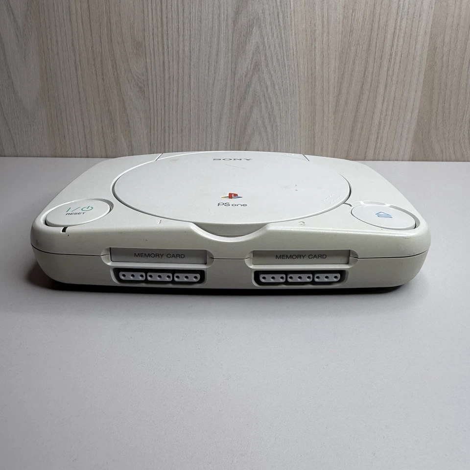 Sony PlayStation 1, foto 3 di 5