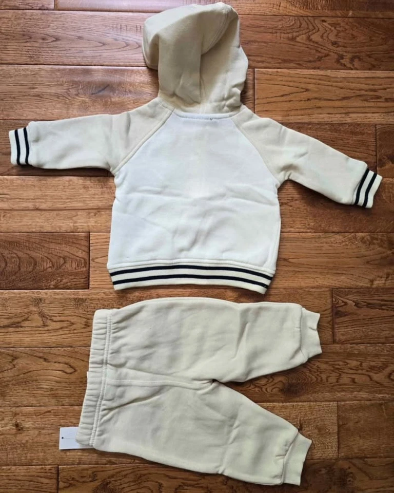 Tommy Hilfiger Infantil Niño Sudadera con Capucha y Pantalones Jogger Conjunto de 2 Piezas Bronceado 3/6 M NUEVO Foto 2 de 4