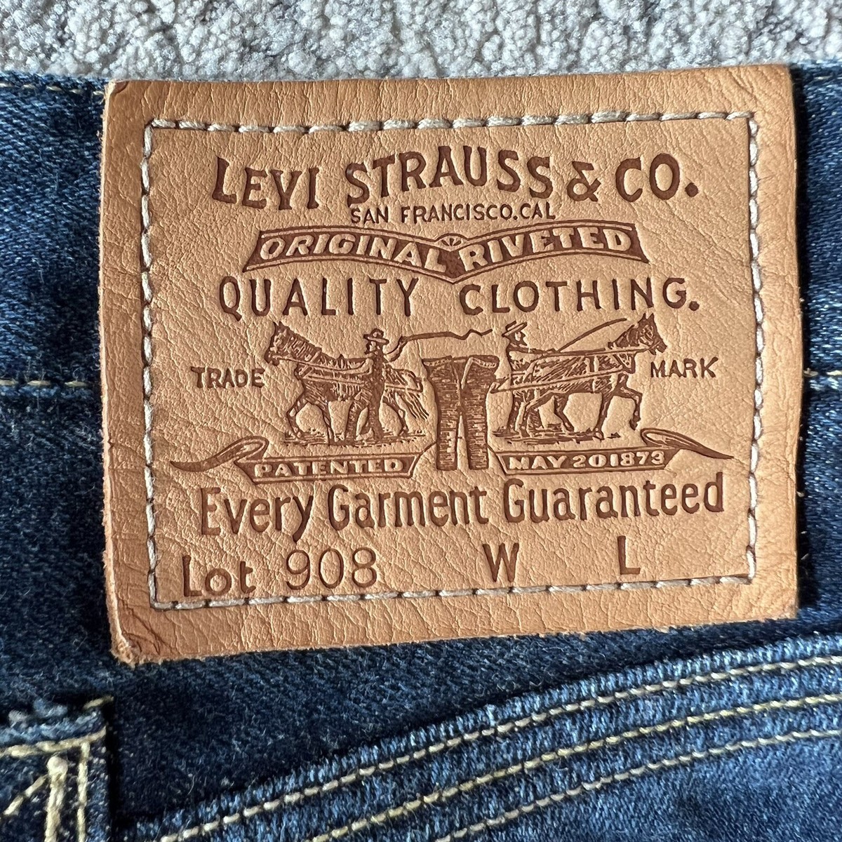 RARE! Levi's Lot 908 Classic Jean Shorts Back Buckle RARE! Levi's Lot 908 Classic Jean Shorts Back Buckle