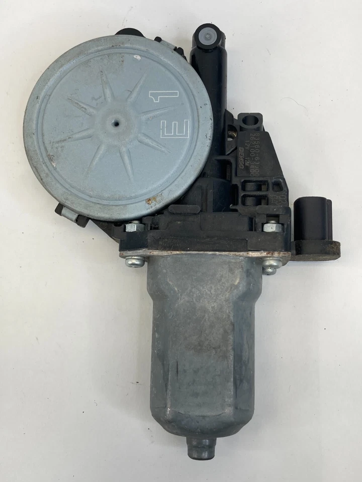 Motor ventana eléctrica puerta delantera derecha Suzuki SX4 2007-2013 83560-63J00 OEM Foto 4 de 4