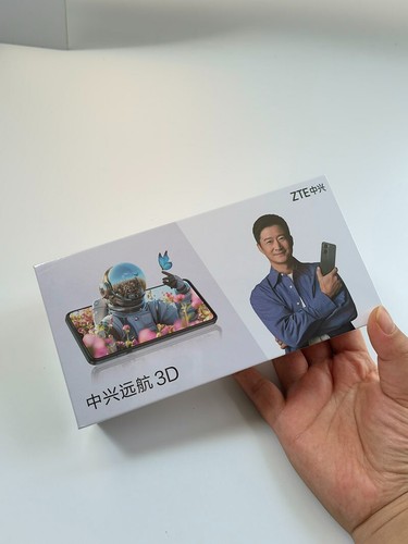 Completely new ZTE Voyage 3D 6+128GB 5G unlocked naked eye 3D automatic - Picture 6 of 18