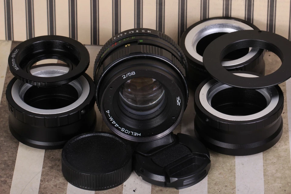 HELIOS 44M-4 58mm Lens M42 Mount - Stunning Bokeh & Flare | Trioplan Effect - Image 2 of 4