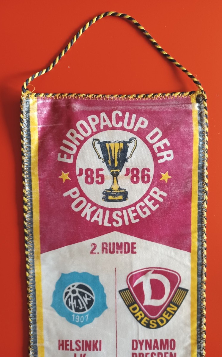 TWB22: C3 985 986 Bayer Uerdingen Dynamo Dresden 7-3 Le Miracle de