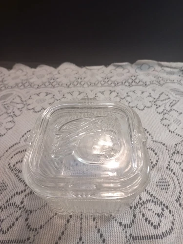 Vintage Federal Clear Ribbed Glass Square Refrigerator Dish With Veggie Lid