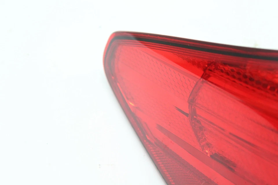 Luz trasera izquierda Subaru Outback 2014 OEM 10 11 12 13 14 Foto 3 de 4