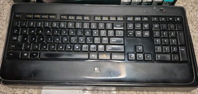 Logitech K800 (920-002359) Wireless Keyboard W/Dongle And Box No