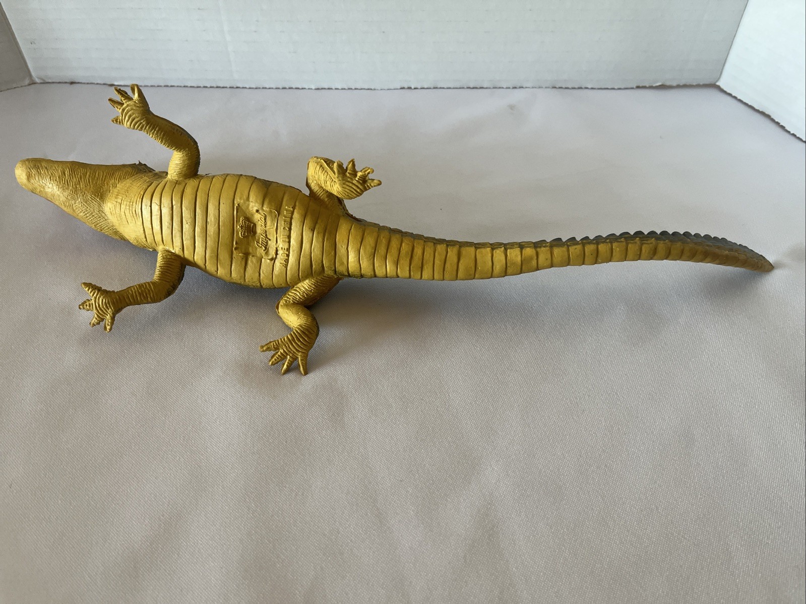 Imperial Alligator Crocodile Rubber Animal Toy Reptile Realistic Figure Vintage