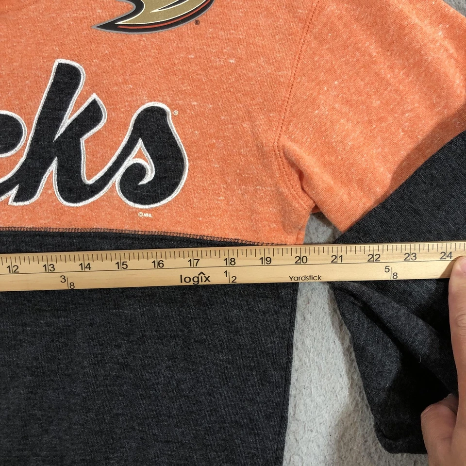 Suéter Anaheim Ducks Mujer Mediano Naranja Negro NHL Hockey Manga Larga New Era Foto 3 de 4