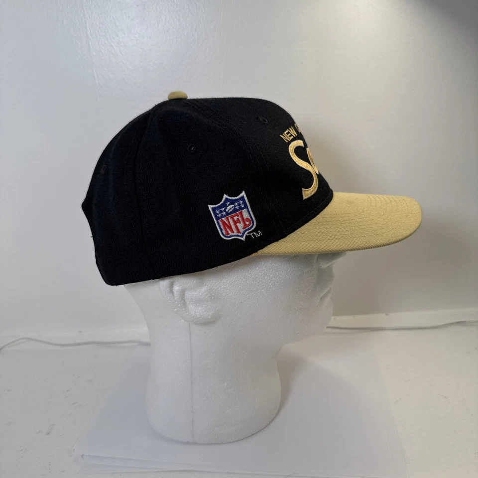 De Colección New Orleans Saints Deportes Especialidades Doble Línea Script Snapback Sombrero Foto 4 de 4
