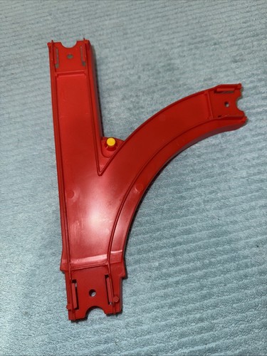 Hot wheels red y track divider - Picture 2 of 2