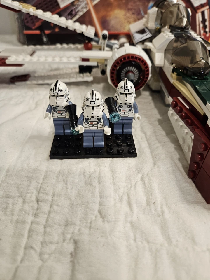 LEGO Star Wars ARC-170 Fighter 7259 100% Complete With Box & Instructions - Image 3 of 4