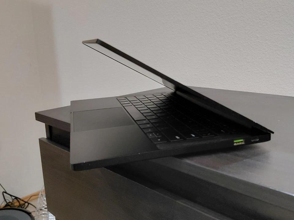 Razer Blade Stealth 13 i7-1165G7 16GB RAM 512GB SSD GTX 1650 Ti FHD 60Hz - Image 2 of 4