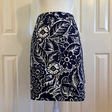 NWT Talbots Navy Blue/White Floral Print A-Line Knee Length Skirt Size 10
