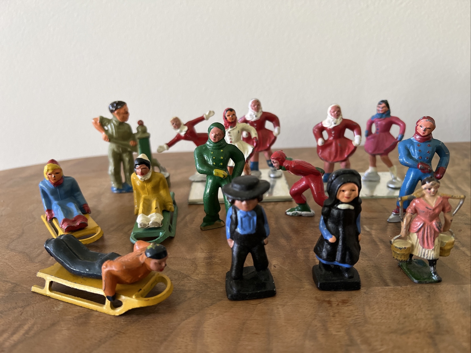 Lot Of 15 Lead Barclay Manoil Figures Christmas Winter Sport Skater