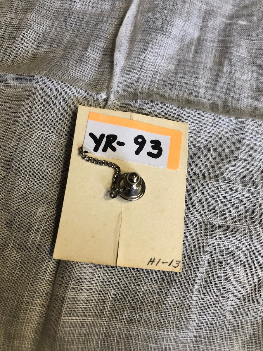 Cravate Homme Vintage Avec Fermoir En Hématite Argenté - Modèle YR-93, Occasion