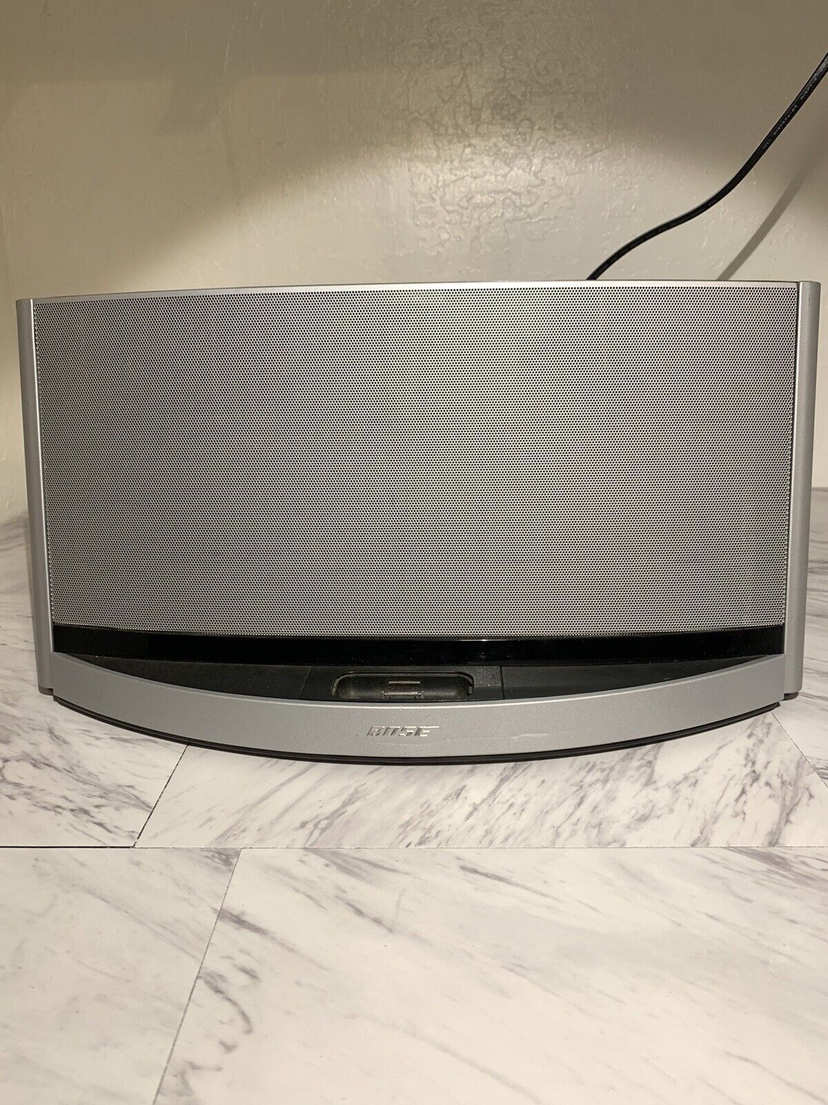 Bose SoundDock 10 Digital Music System. With Remote.