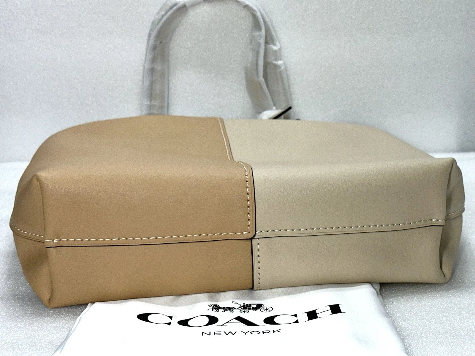 Coach Nomad Tote Bag In Colorblock Avorio North Tote Bag CN423 NUOVISSIMA