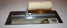 FloorCraft 3/16 x 5/32 Sawtooth V-Notch Trowel w/Wood Handle #7098728-NEW