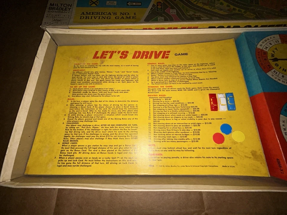 VINTAGE 1968 MILTON BRADLEY LET'S DRIVE ROAD SAFETY FUN BOARDGAME PARTS & PIECES - Image 3 of 4
