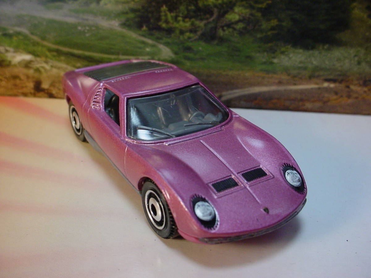 ミニカー PMA Lamborghini Miura 1971 Lamborghini Miura P400 SV Hard Top, Green - Kinsmart
