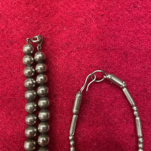 Lot of 9 Vintage Unmarked Silver Tone Pendant/ Chain (1 Choker) Necklaces - Picture 9 of 13