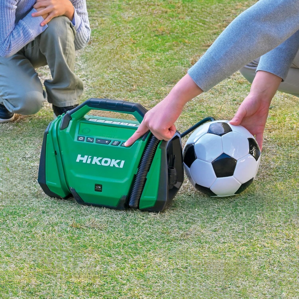 HiKOKI UP 18DA 充電器 14.4V/18V UB18DA : Power Tools
