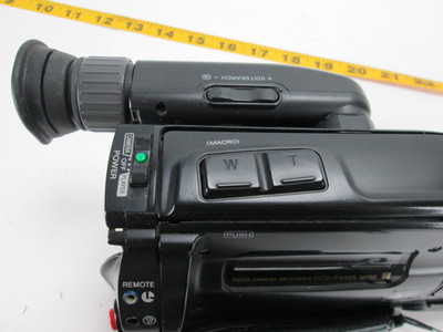 Sony Video 8 Handycam CCD-FX425 NTSC Recorder with lots of Sony Video 8 Handycam CCD-FX425 NTSC Recorder with lots of