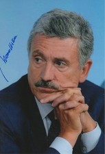 Massimo D`Alema "PM Italien" Autogramm signed 20x30 cm Bild