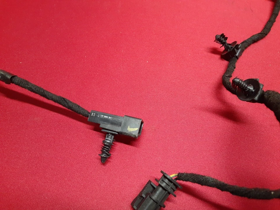 2011 2012 Chevy Chevrolet Volt Rear Hatch Liftgate Wiring Harness 22830896 - Image 4 of 4