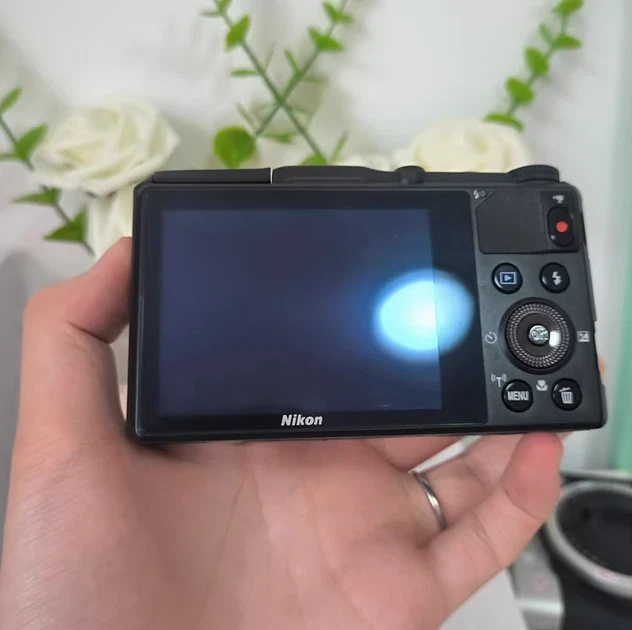 Nikon COOLPIX S9700 Digital Camera 16.0MP 30x Optical Zoom Black 90% New - Image 2 of 4