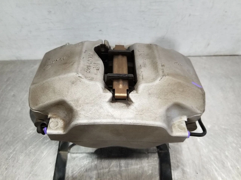 PINZA FRENO DELANTERO IZQUIERDO BMW 530I 23 2023 688583902 Foto 3 de 4