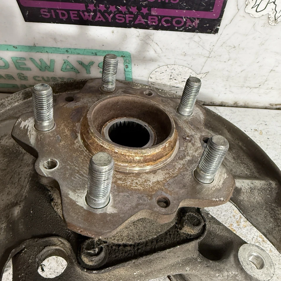 86-91 Mazda RX7 Left Rear Suspension Knuckle & 5 Lug Hub FC Upright Spindle - Image 2 of 4