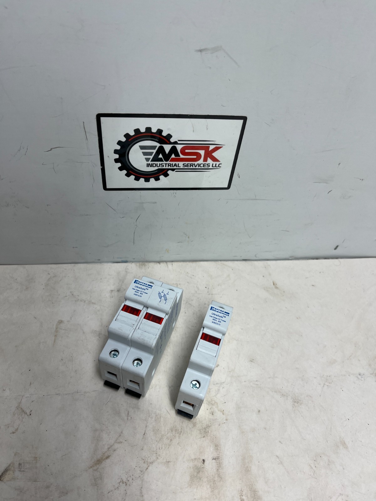 Ferraz Shawmut Ultrasafe Fuse Holder 1) USCC21 & 1) USCC11 (lot of 2 items)