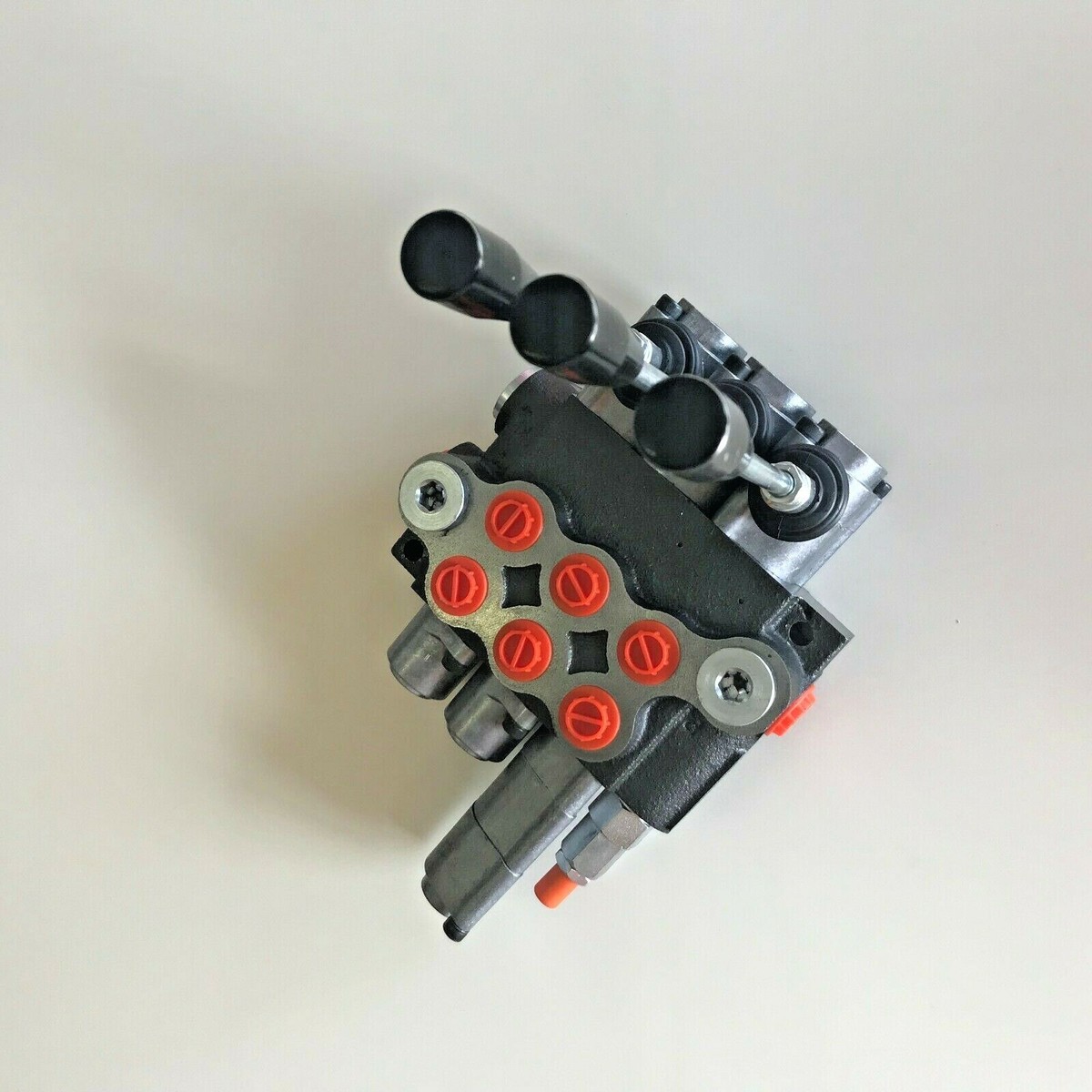 Steuerventil 3 Sektionen 40 L/Min Mit 3 Schwimmsektionen Und Joystick Steuerventil 3 Sektionen 40 L/Min Mit 3 Schwimmsektionen Und Joystick