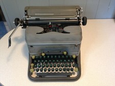 Vintage Smith Corona Portable Typewriter with Vinyl Cover! thumbnail