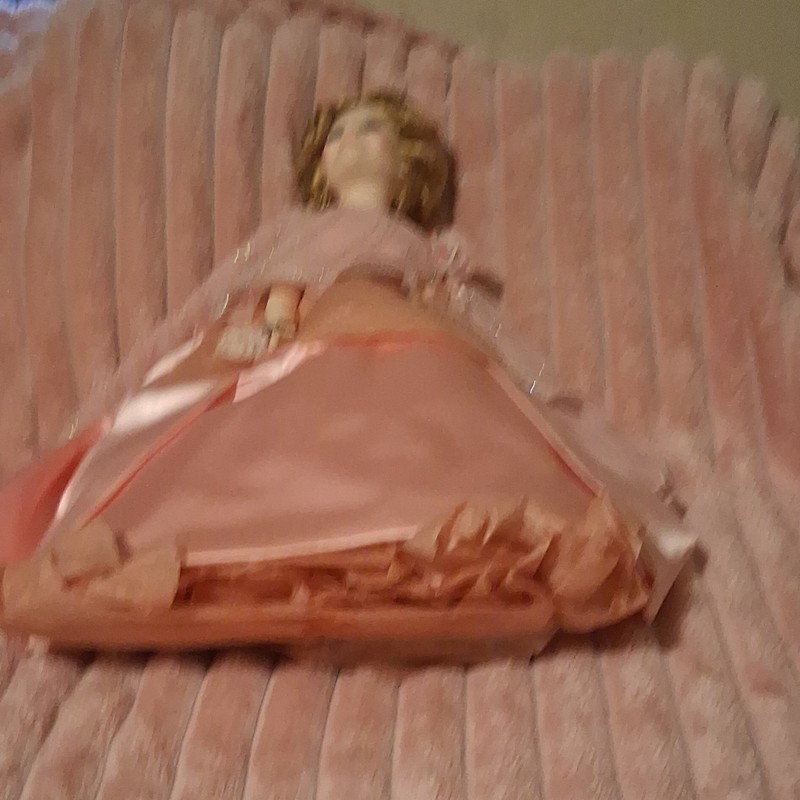 Jacqueline Kennedy 16in Boudoir Doll Pink Satin Gown Capelet