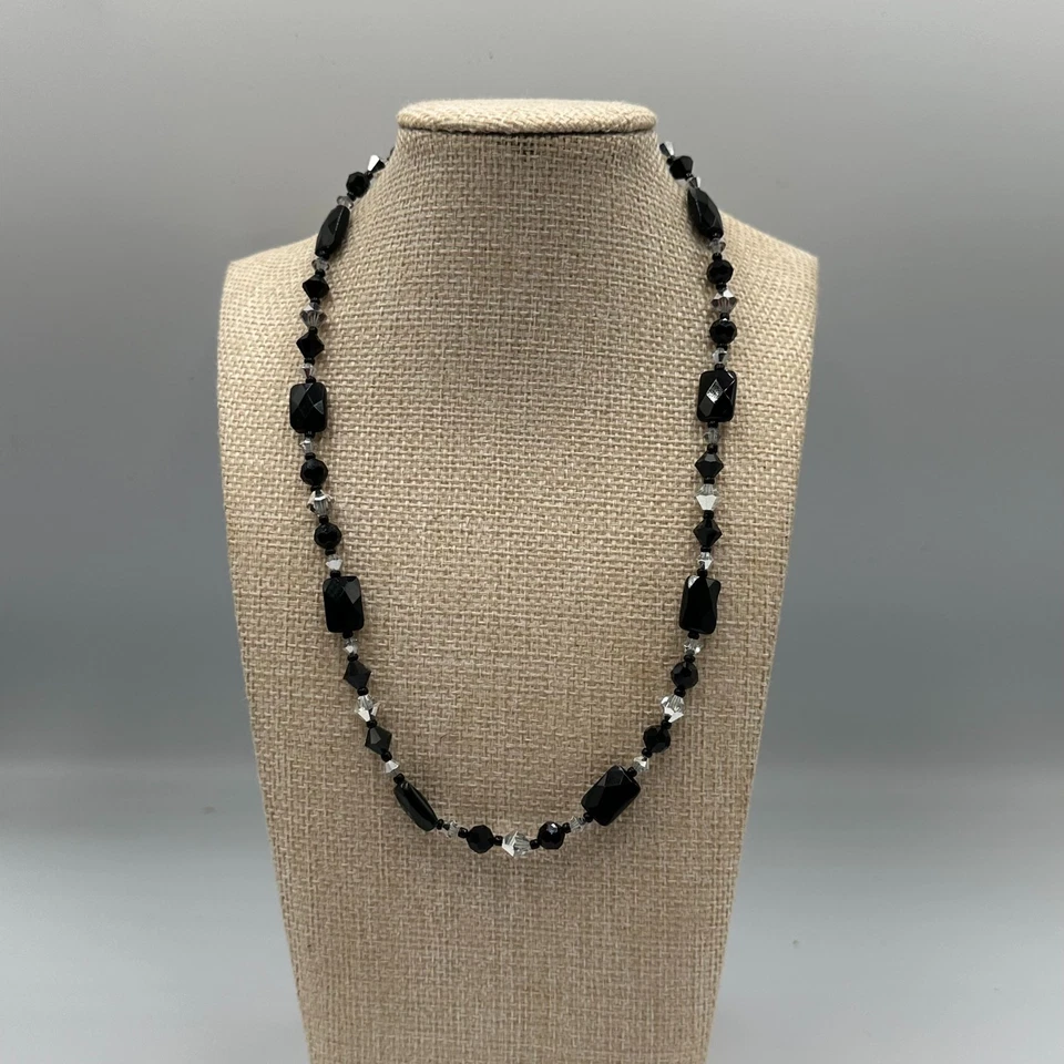 Black Glass Bead Necklace Faceted Multi Shape Silver Tone Elegant Glam 14.5" - Image 3 of 4